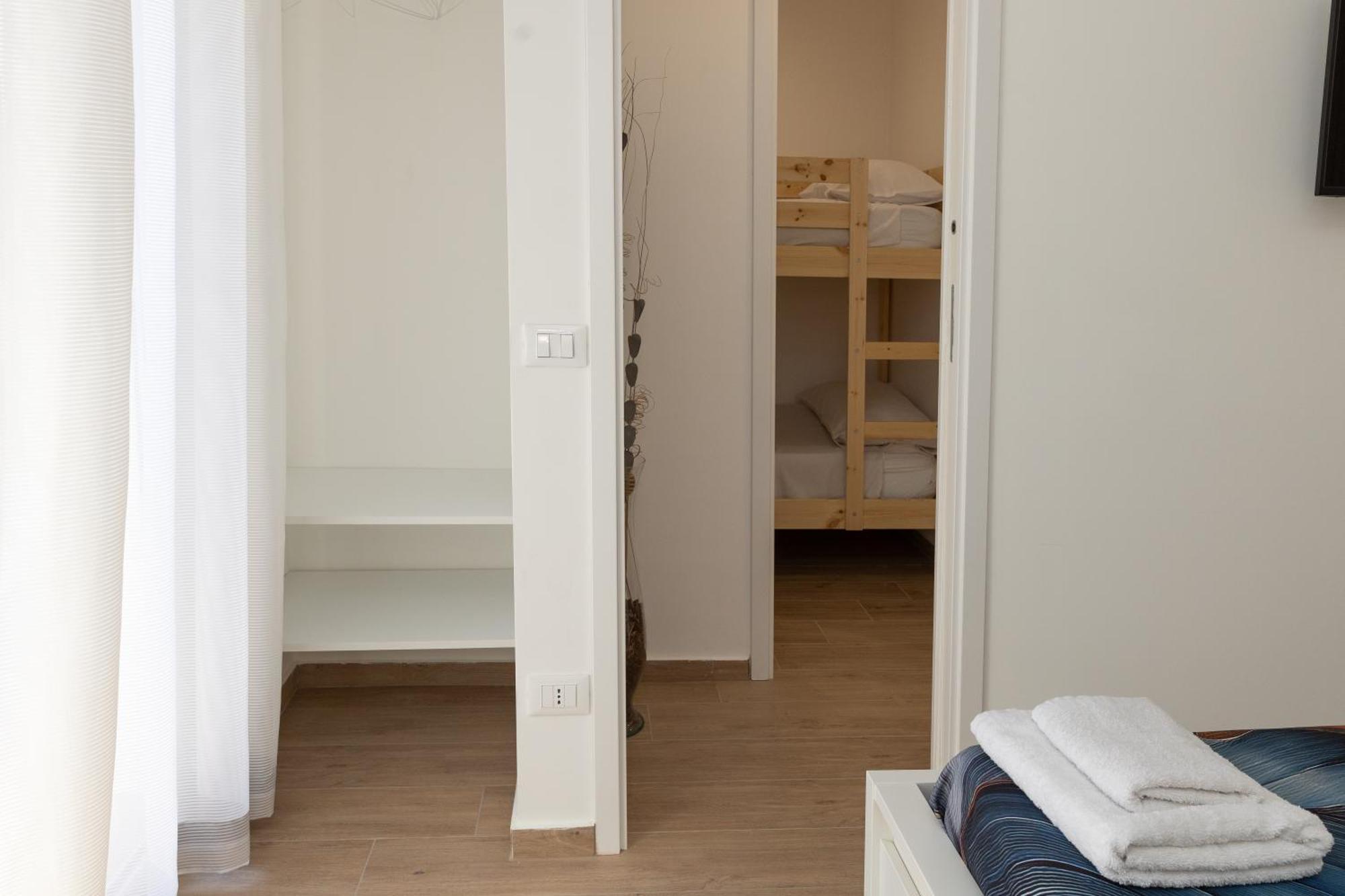 פלרמו Ludo Holiday House - Charming Con Patio A Due Passi Dalla Cattedrale מראה חיצוני תמונה