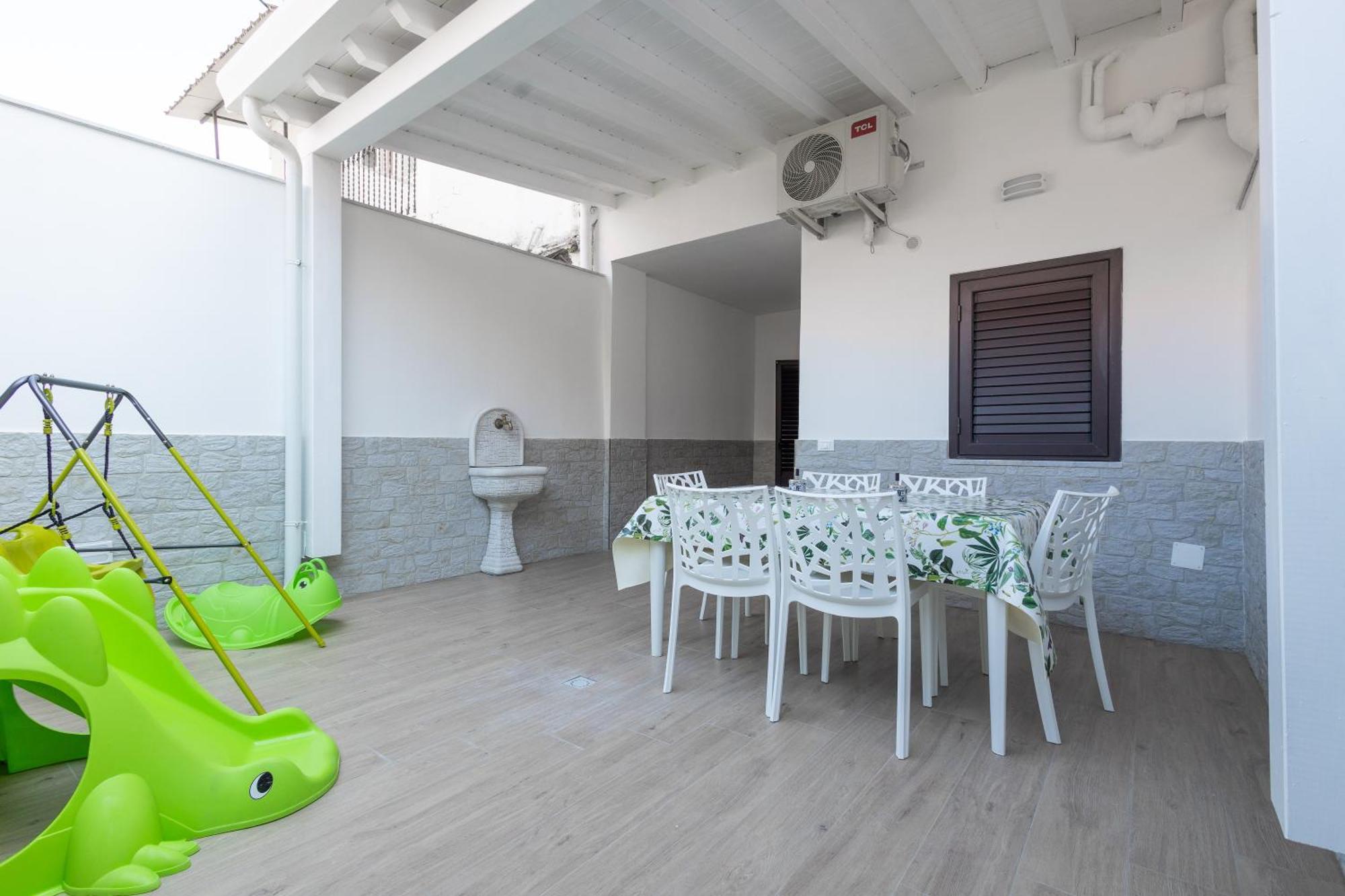 פלרמו Ludo Holiday House - Charming Con Patio A Due Passi Dalla Cattedrale מראה חיצוני תמונה