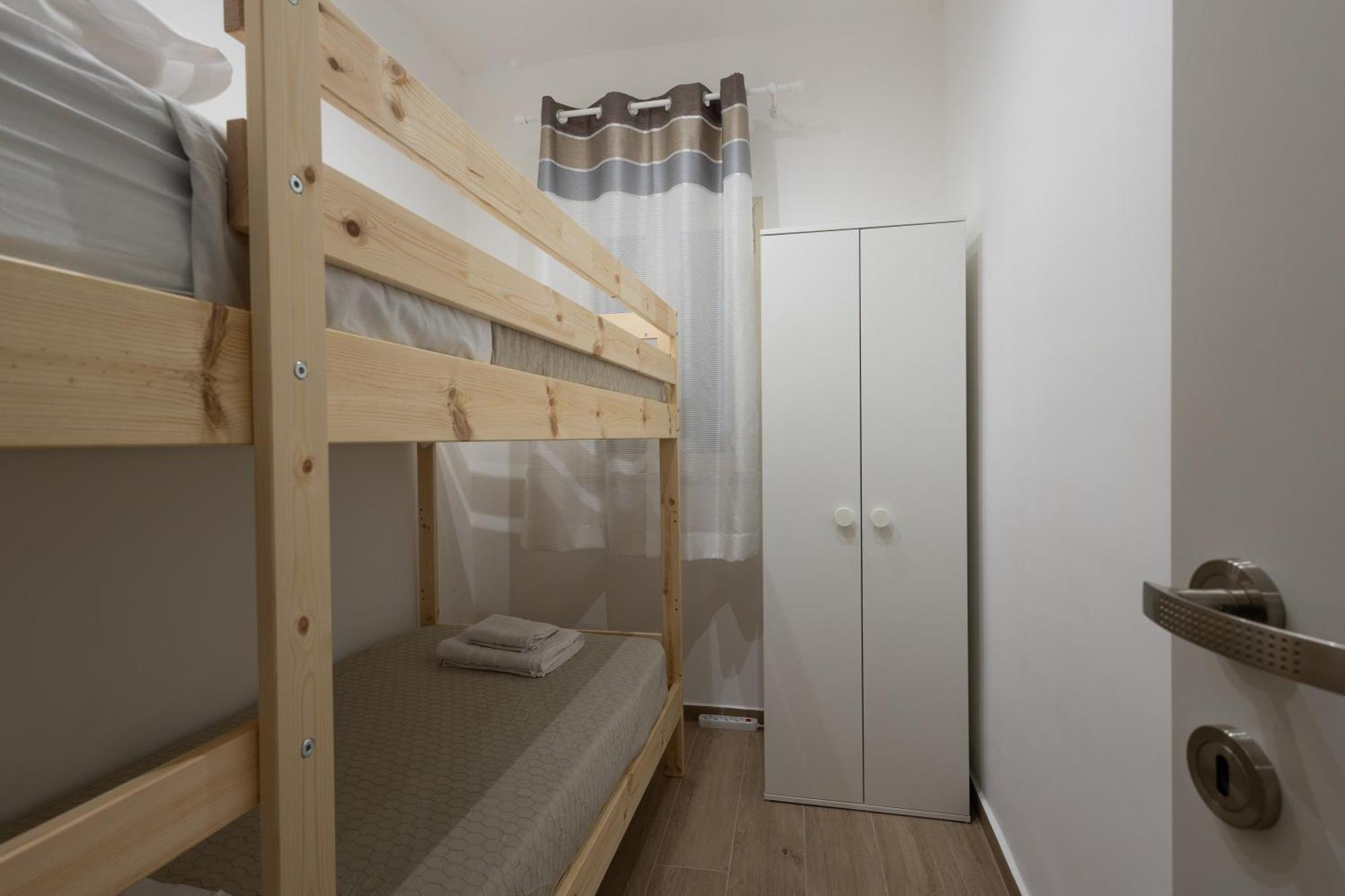 פלרמו Ludo Holiday House - Charming Con Patio A Due Passi Dalla Cattedrale מראה חיצוני תמונה